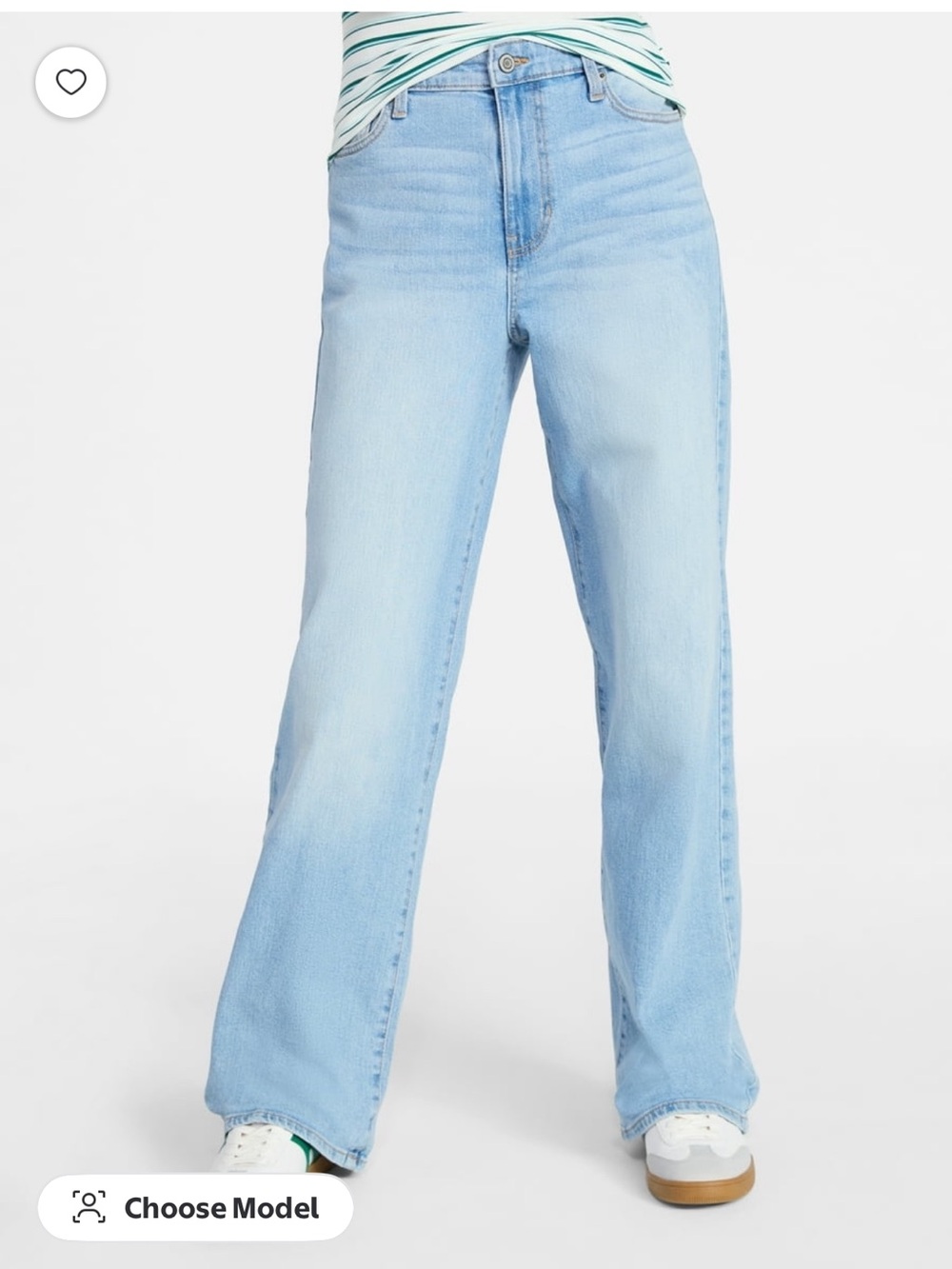 No Boundaries Light Wash High Rise Baggy Wide-Leg Jeans